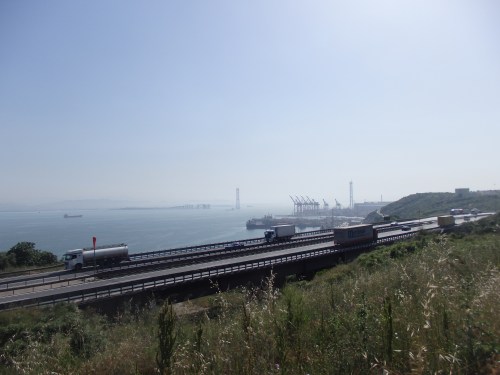 Busy road along the sea
